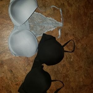 2 RUE21 Bras